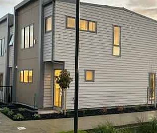 Chic 3BR Hobsonville Townhouse! - Photo 3