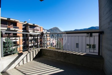 LUMINOSO 2.5 LOCALI A MASSAGNO - Foto 2