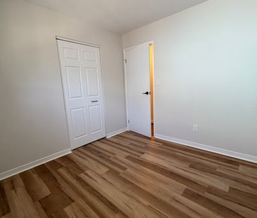 1-61 Abbey Dale Crt, Kingston, ON K7K 5W8 - Photo 5