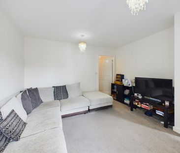 2 bedroom end of terrace house to rent - Photo 2