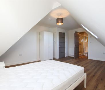 Room 7, High Street, Cherry Hinton, Cambridge - Photo 3