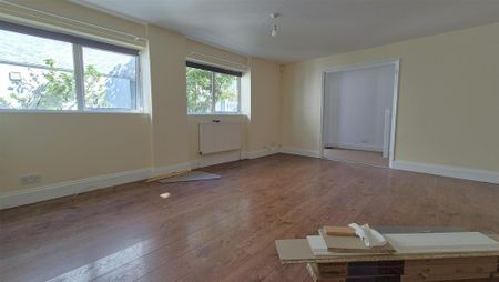 2 bedroom end of terrace house to rent - Photo 2