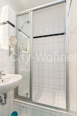 Altbauwohnung mit Designmöbeln, mitten in Hamburg-Ottensen - Photo 4