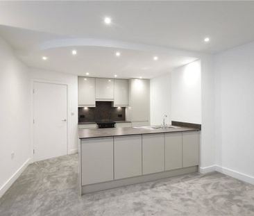 **WI-FI INCLUDED** Recently refurbished one bedroom ground floor ap... - Photo 5