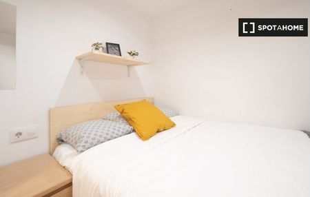 barcelona, Catalonia 08003 - Photo 5