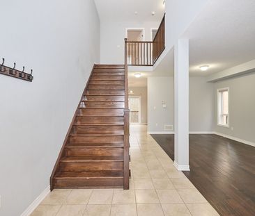 For Lease - 9204 WHITE OAK Avenue, Niagara Falls, Ontario - Photo 2