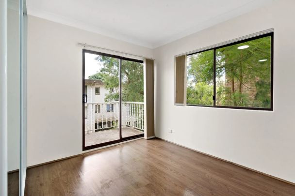 2/33 O'Connell Street, - Photo 1