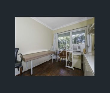 "Stunning House for Rent in the Picturesque Neighborhood of Henley ... - Photo 4