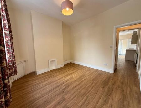2 Bedroom Terraced To Let - Photo 3