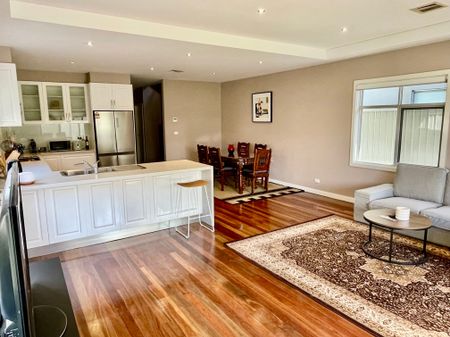 Altona North - Photo 4