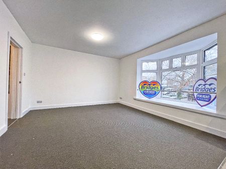 Reading Road South, Fleet, Hampshire, GU52 - Photo 3