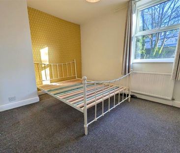 2 Bedroom Terraced To Let - Photo 4