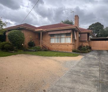 Comfortable Three-Bedroom Home in a Convenient Location - Photo 3