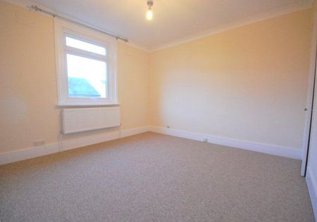 2 bedroom semi-detached house to rent - Photo 4