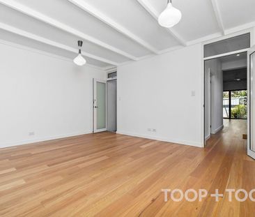 Character home with superb modern improvements - Photo 4