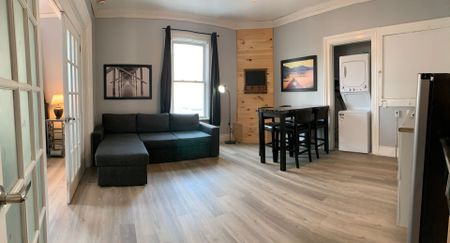 For Lease - 33 Everett Street, Belleville, Ontario - Photo 2