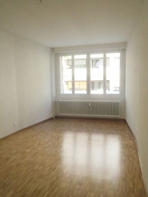 RENTAL WITHOUT DEPOSIT - Modern apartment near the CFF station - Photo 1