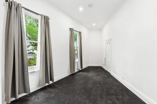 34 St Vincent Street, Albert Park. - Photo 1