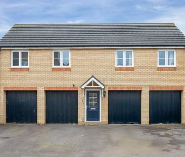 2 bedroom coach house to rent - Photo 1