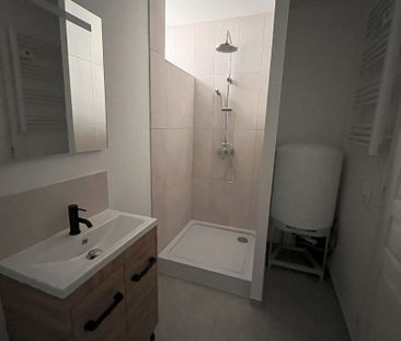 Location Appartement 2 pièces 43m² - Photo 2