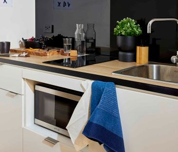 2 Bedroom Ensuite, Double Bed, High Floor - Photo 1