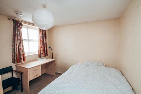 5 bedroom private hall to rent - Photo 5