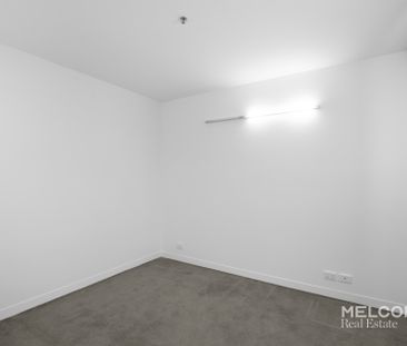 UNFURNISHED WITH WHITEGOODS 2-BED IN PRIME LOCATION - Photo 5