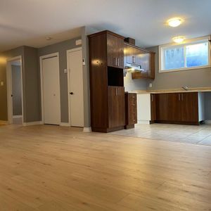 5 1/2 à louer - Photo 2