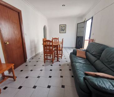 Alquiler de chalet adosado en Calle Timón - Photo 6