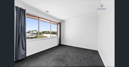 Family Living in Curlewis - Photo 5