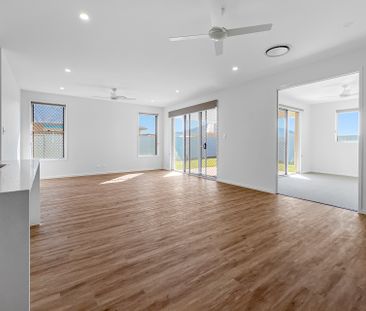 24 Mataranka Circuit, - Photo 3