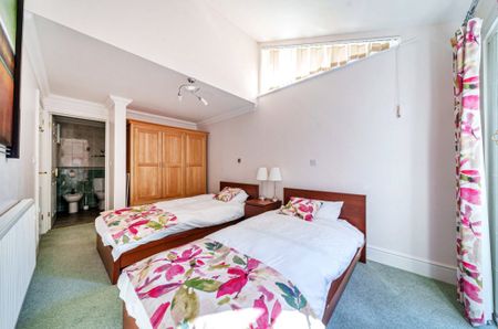 2 Bedroom House - Northbrook Avenue, Winchester - Photo 4