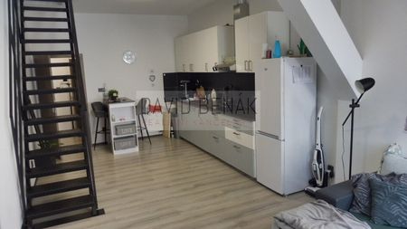 Pronájem bytu 2+kk 56 m² - Fotografie 2