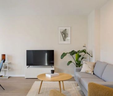 Alquiler de piso en Calle Poeta Muñoz Rojas, 5 - Photo 3