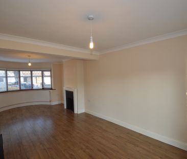 Selsey Crescent, Welling - Photo 3