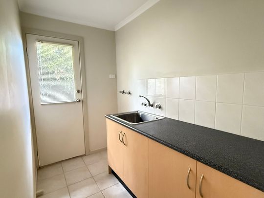 Two Bedroom Unit in the Heart of Noble Park - Photo 1