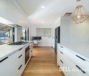 Beautifully presented home in prime court location- Gardener included! - Photo 5