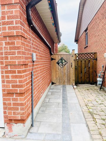 For Lease - 63 Taylorwood Road Unit# Basement, Oshawa, Ontario - Photo 3