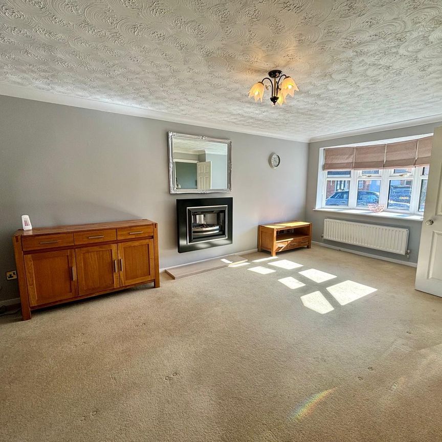 Britannia Drive, Northwich, Rudheath - Photo 1