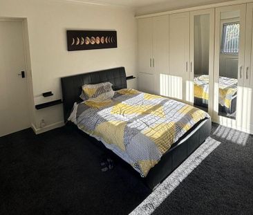 3 bedroom bungalow to rent - Photo 2