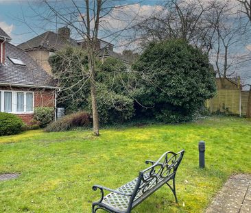 3 bedroom flat to rent - Photo 2