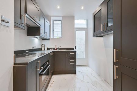 1 bedroom flat to rent - Photo 4