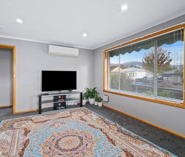 Convenient 2-Bed Unit in Moonah - Photo 1