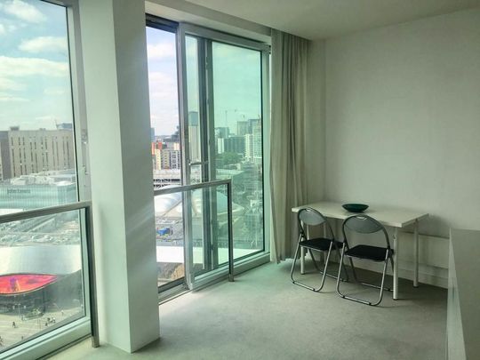 Studio to rent - Photo 1