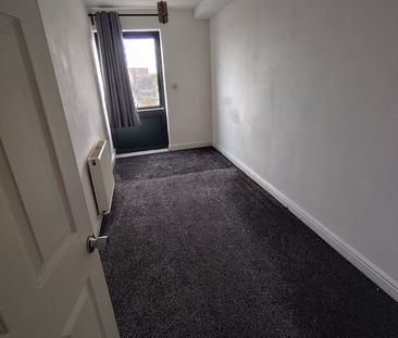 4 Bed Maisonette, Jeeyas Apartments, E16 - Photo 3