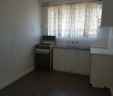 ONE BEDROOM UNIT IN SPRINGVALE - Photo 4