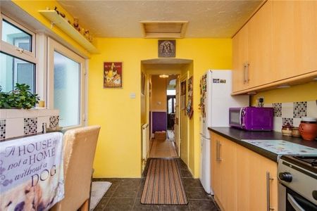 Heol Wepner, LLANELLI, SA15 - Photo 3