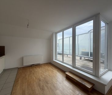 Ruhige 3 - Zimmer - Dachgeschosswohnung mit Terrasse I ab sofort - Photo 2