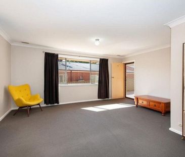 Modern & Convenient Living in East Albury - Photo 1