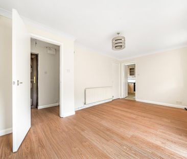 2 bedroom semi-detached house to rent - Photo 2